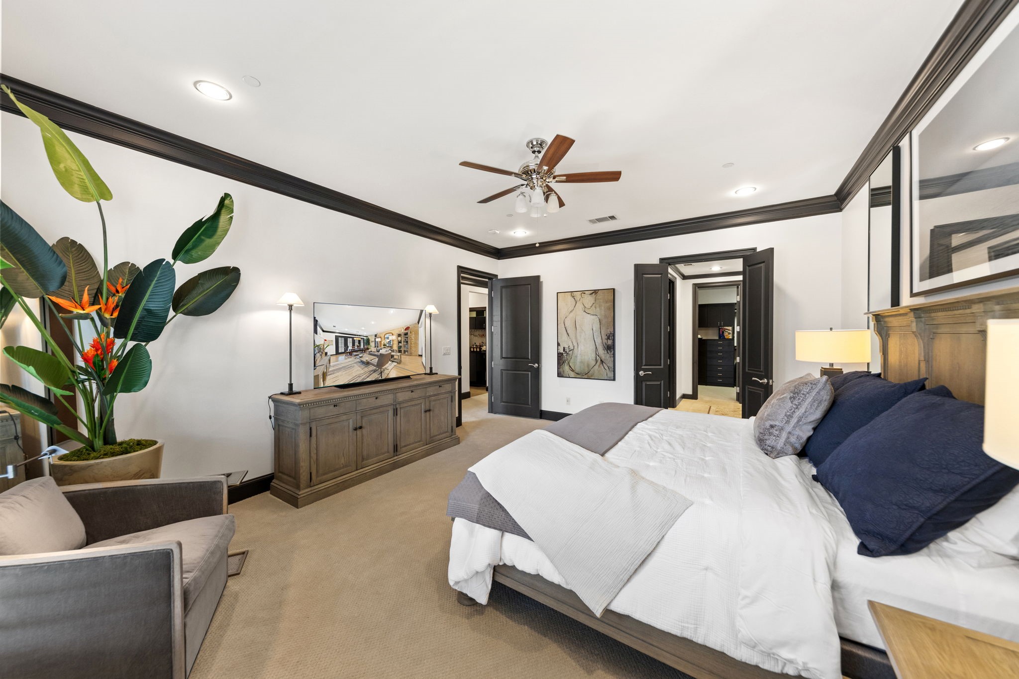 2300 Leonard Street Dallas TX 75201