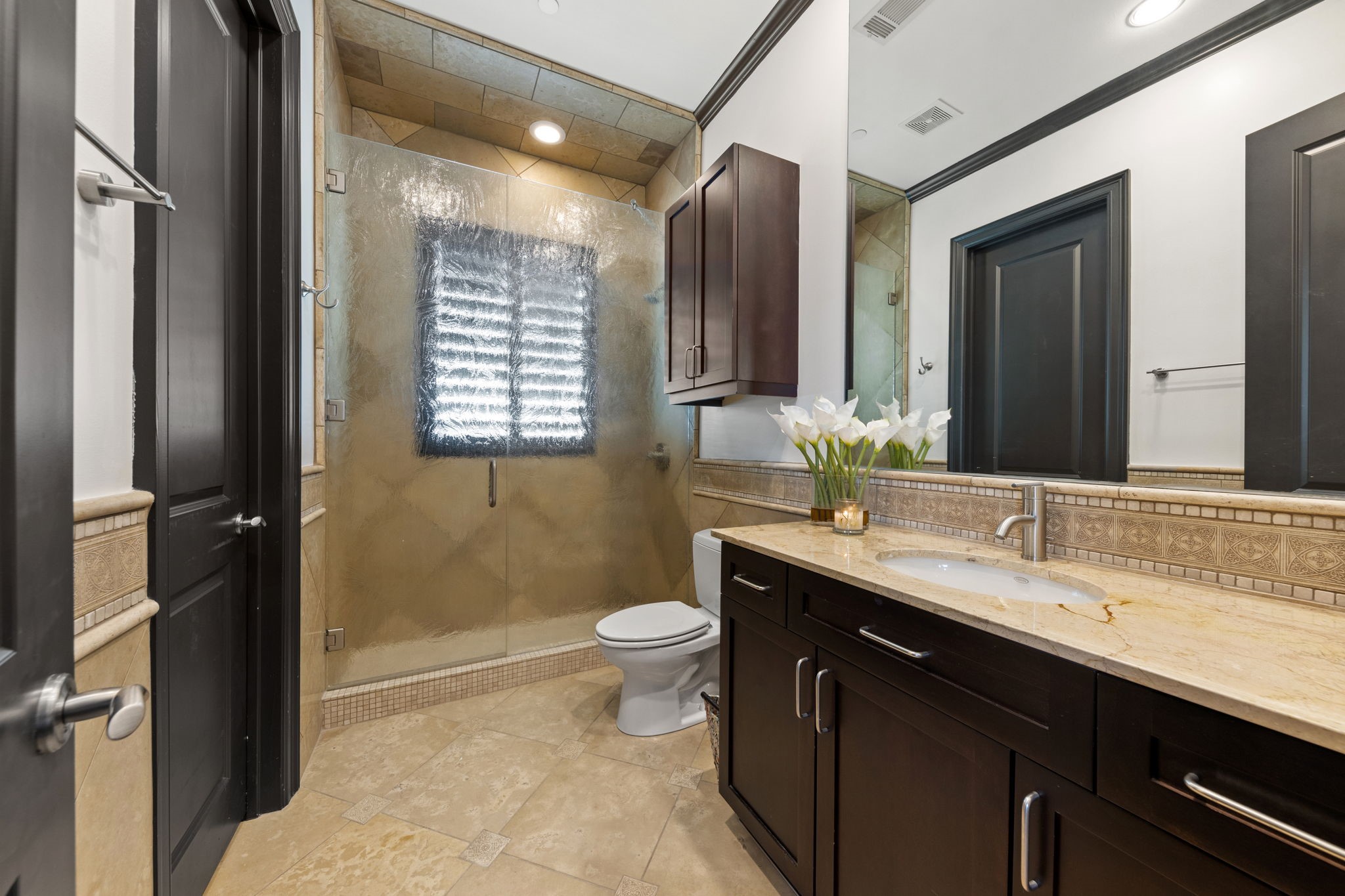 2300 Leonard Street Dallas TX 75201