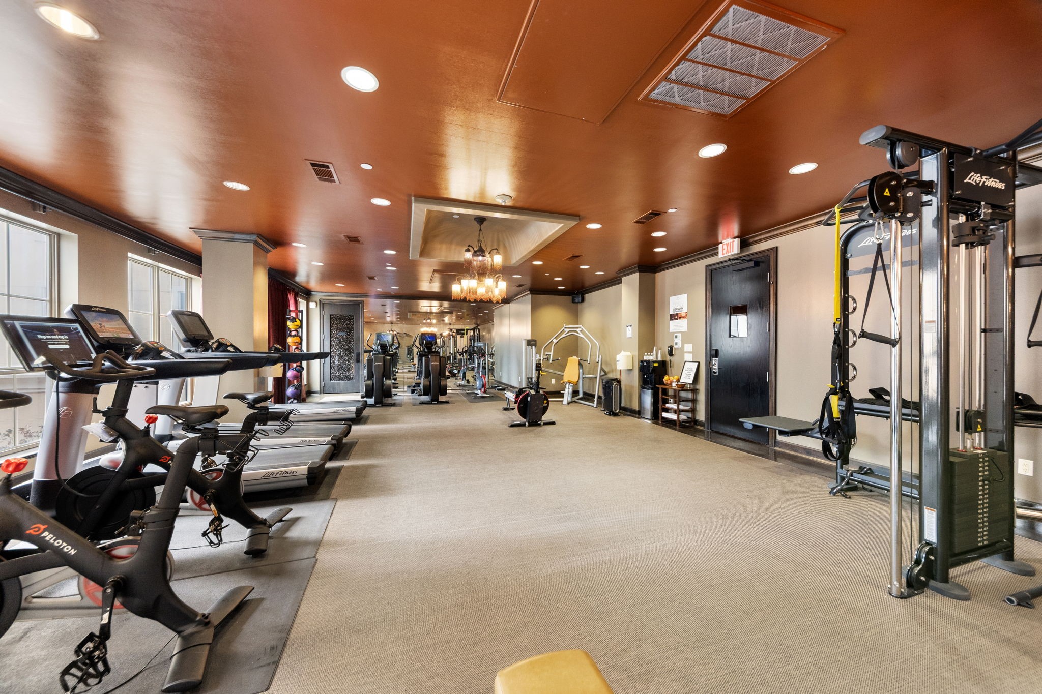 2300 Leonard Street Dallas TX 75201