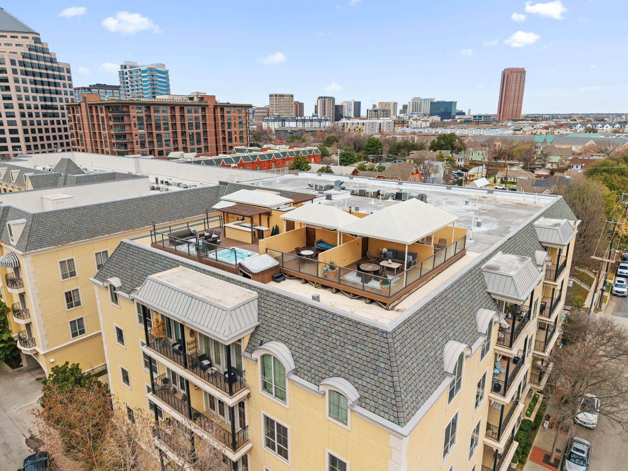 2300 Leonard Street Dallas TX 75201