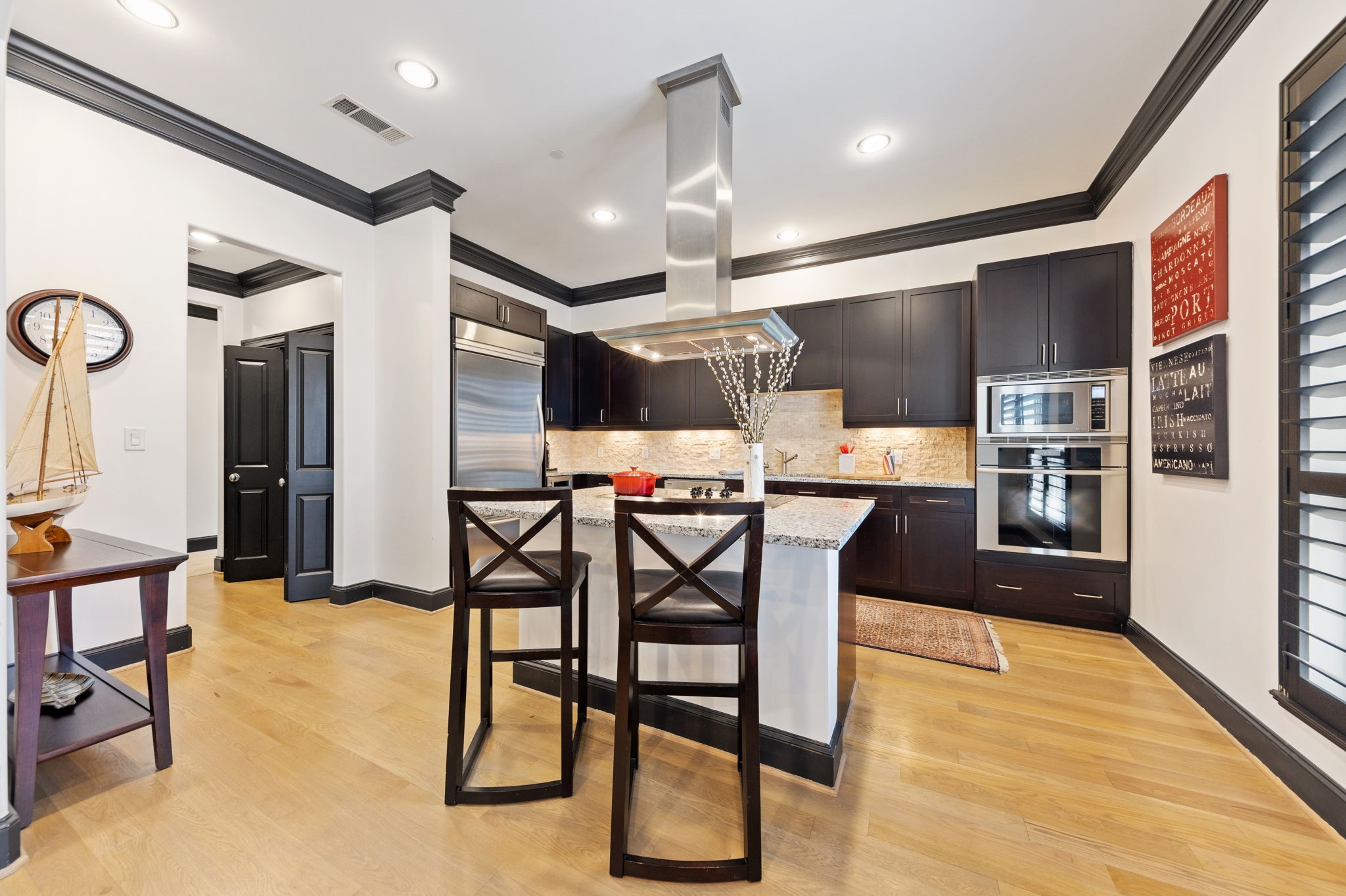 2300 Leonard Street Dallas TX 75201