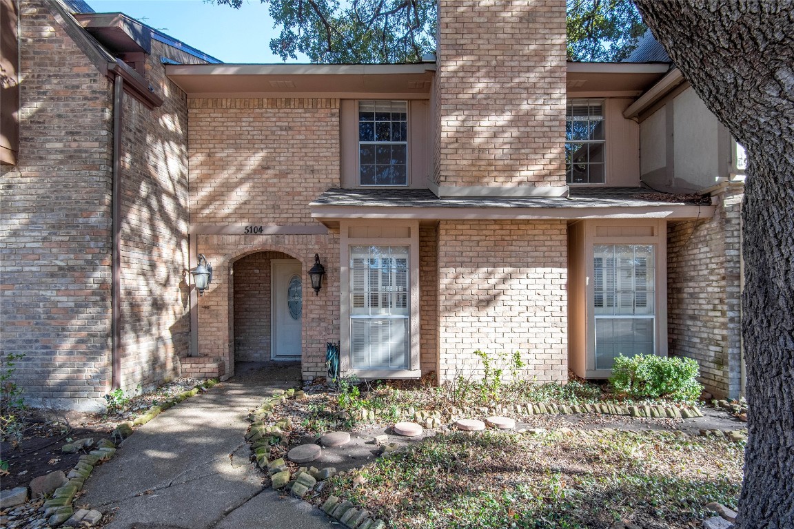 5104 Meadowcreek Drive Dallas TX 75248
