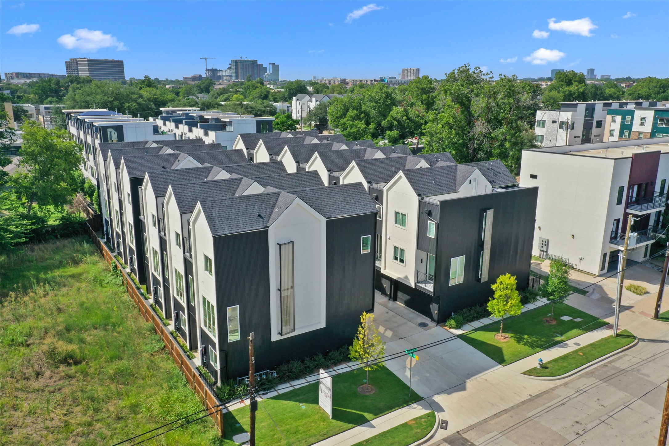 2244 Aarhus Way Dallas TX 75204