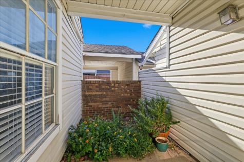 722 Creekwood Court Lewisville TX 75067