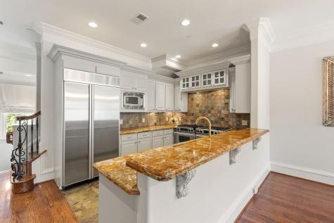 2214 Worthington Street Dallas TX 75204