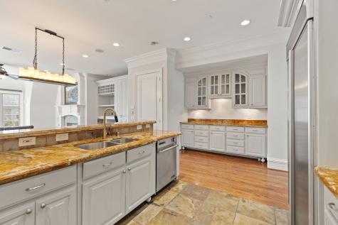 2214 Worthington Street Dallas TX 75204