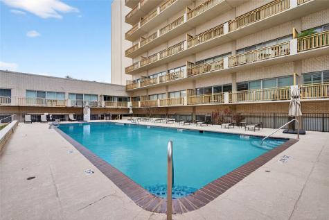 6211 Northwest Highway Dallas TX 75225
