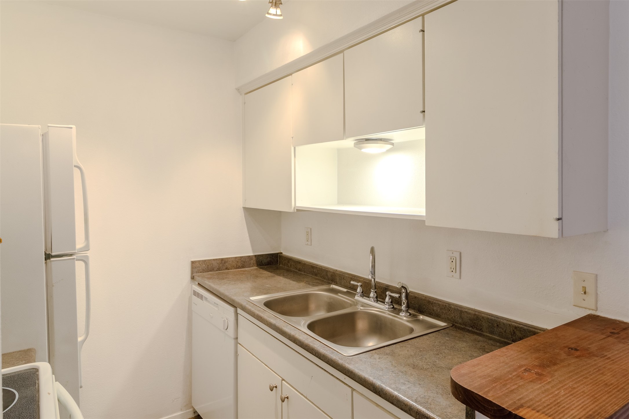 4859 Cedar Springs Road Dallas TX 75219