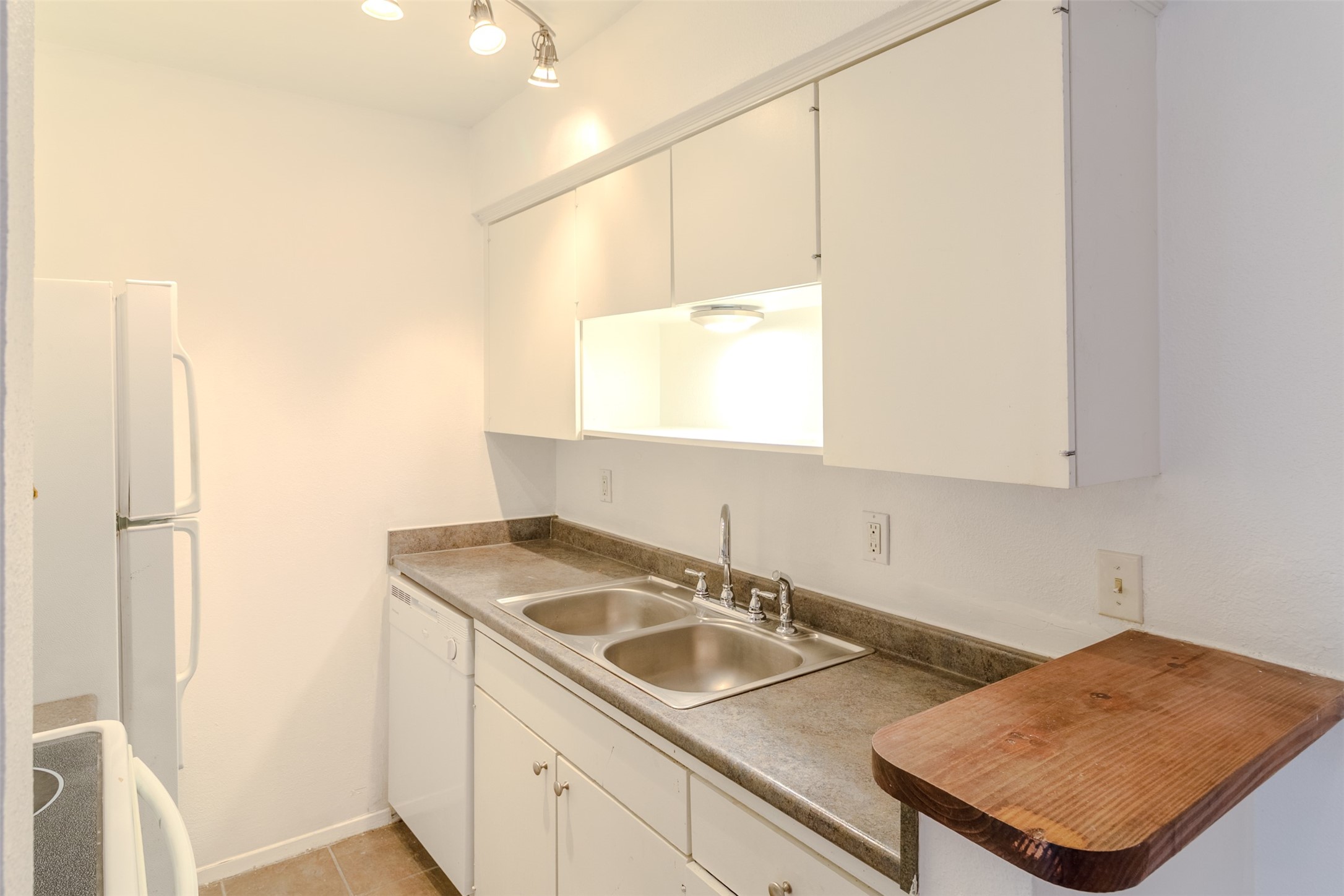 4859 Cedar Springs Road Dallas TX 75219