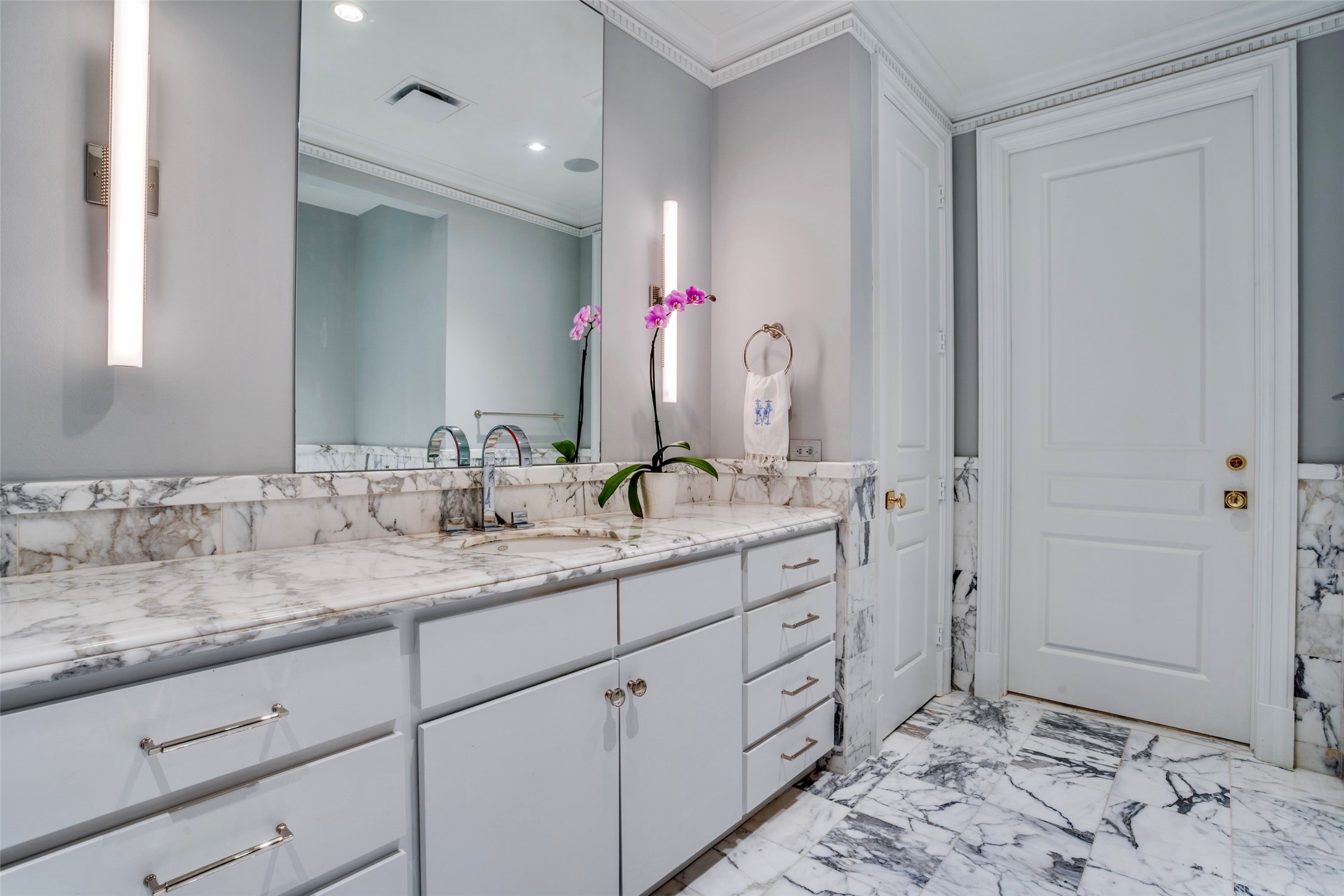 3505 Turtle Creek Boulevard Dallas TX 75219