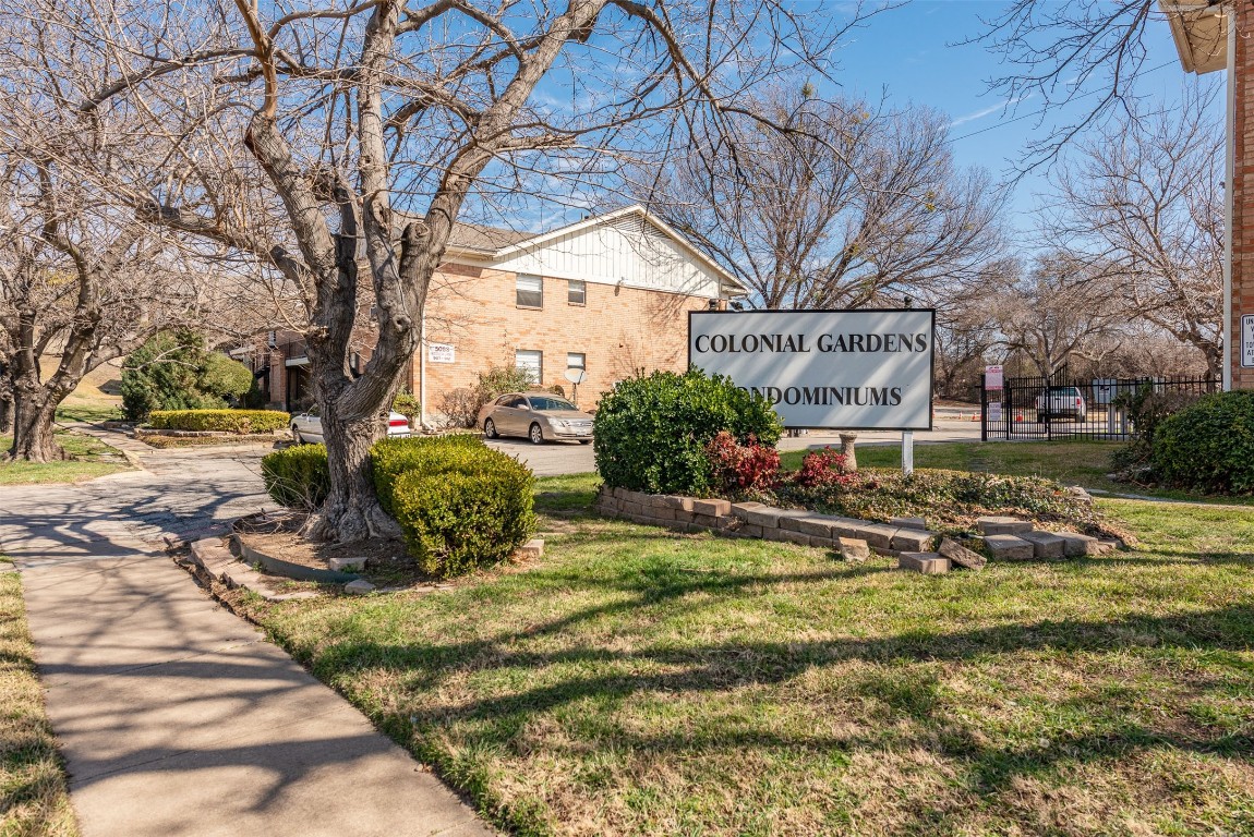 5053 Ridglea Lane Fort Worth TX 76116