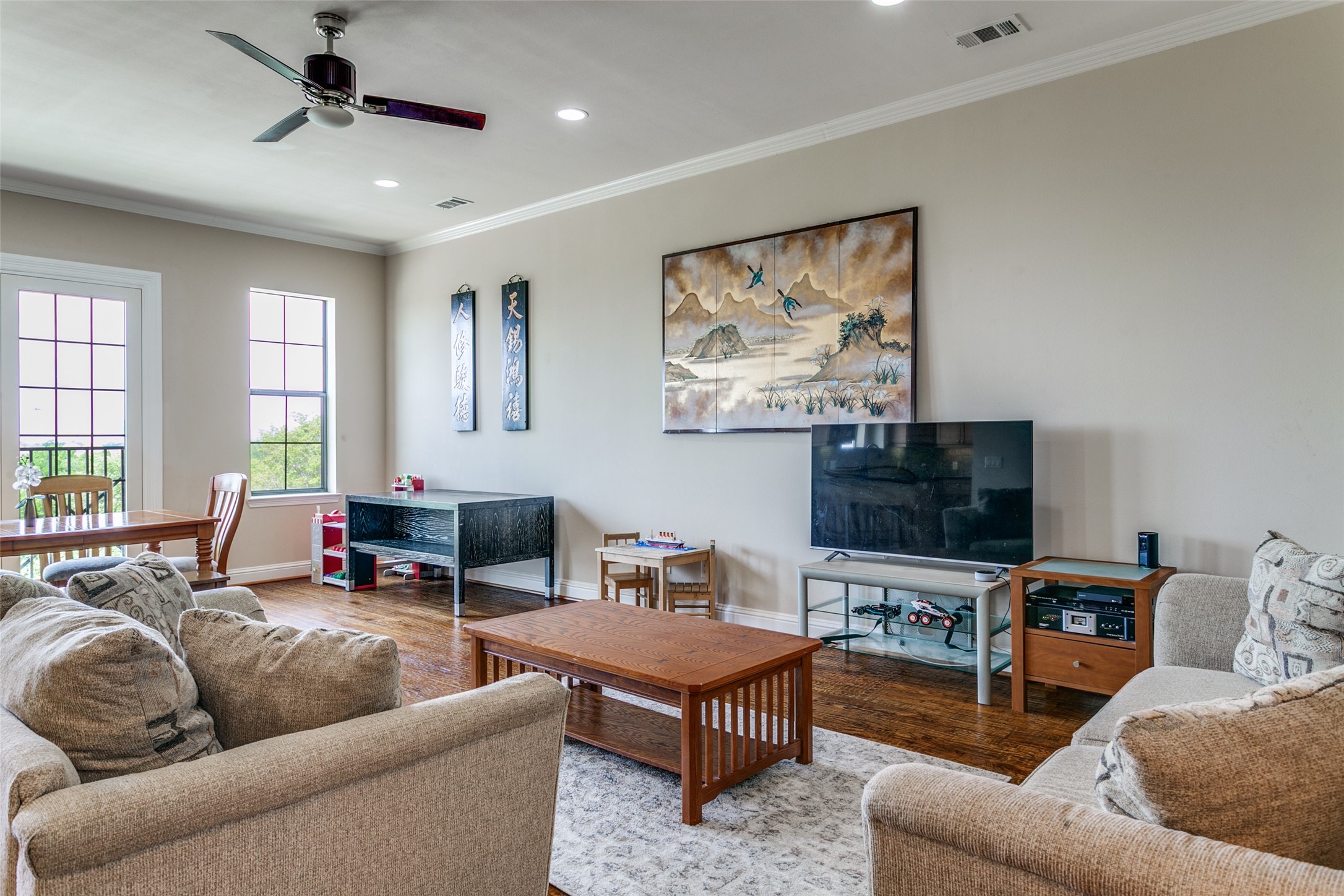 1132 Hemingway Lane Irving TX 75063