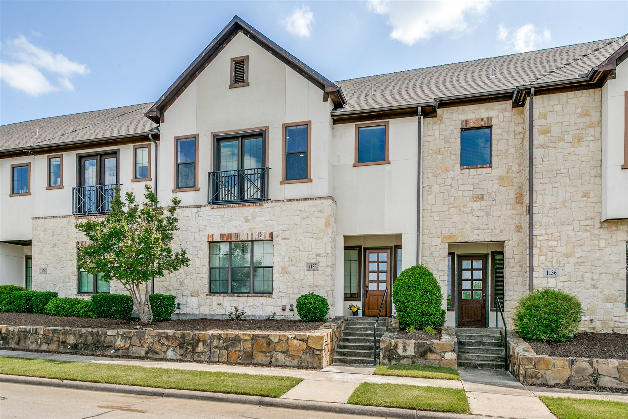 1132 Hemingway Lane Irving TX 75063