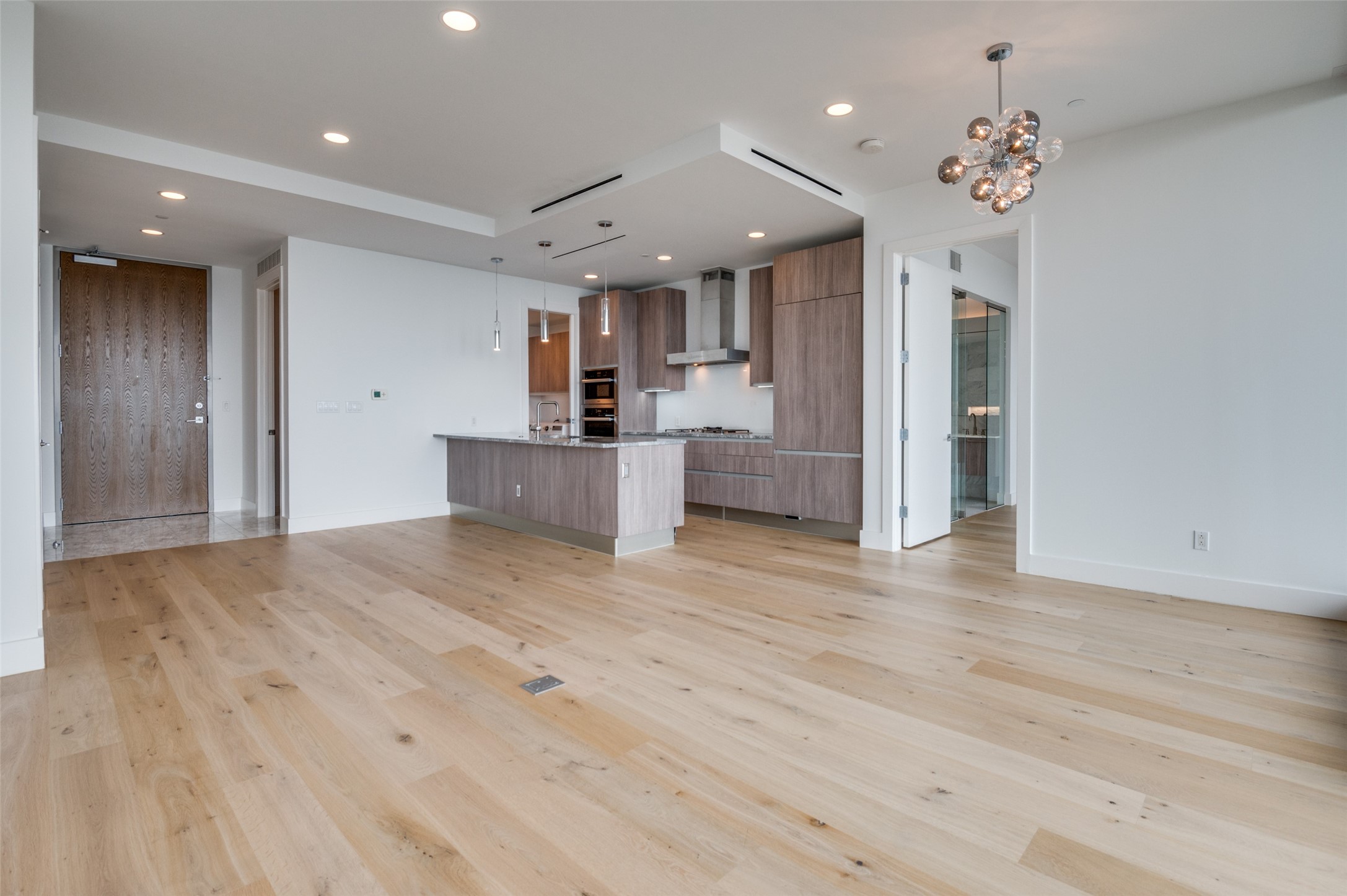 3130 N Harwood Street Dallas TX 75201