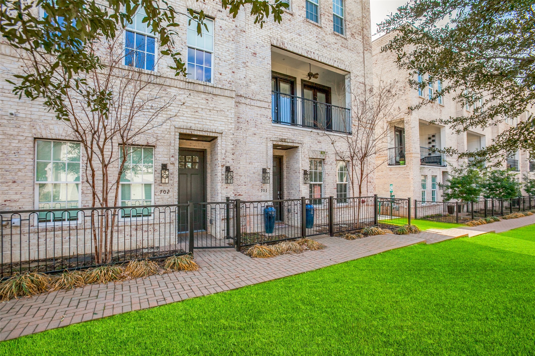 7333 Valley View Lane Dallas TX 75240