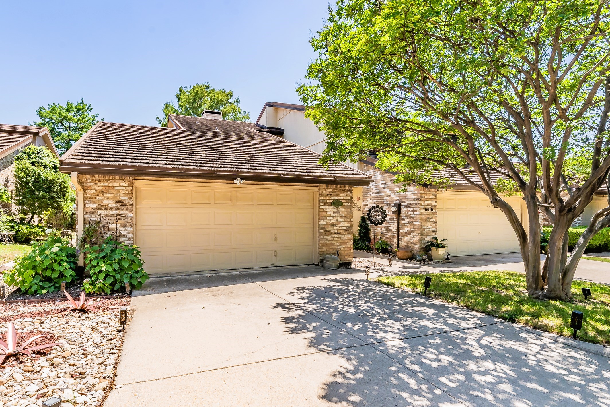 5912 Meadow Wood Lane Fort Worth TX 76112