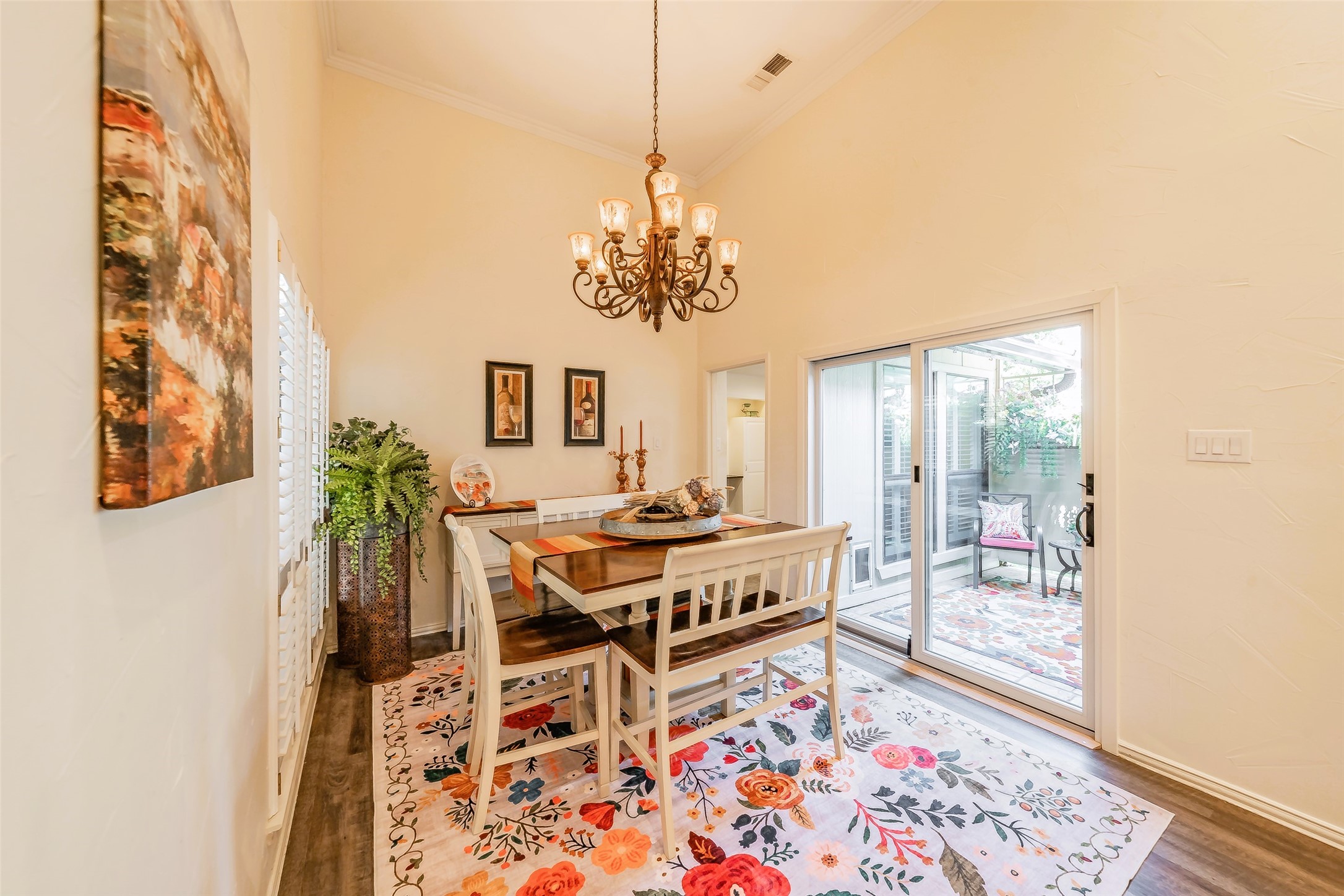 5912 Meadow Wood Lane Fort Worth TX 76112