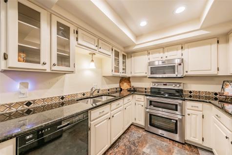 5912 Meadow Wood Lane Fort Worth TX 76112