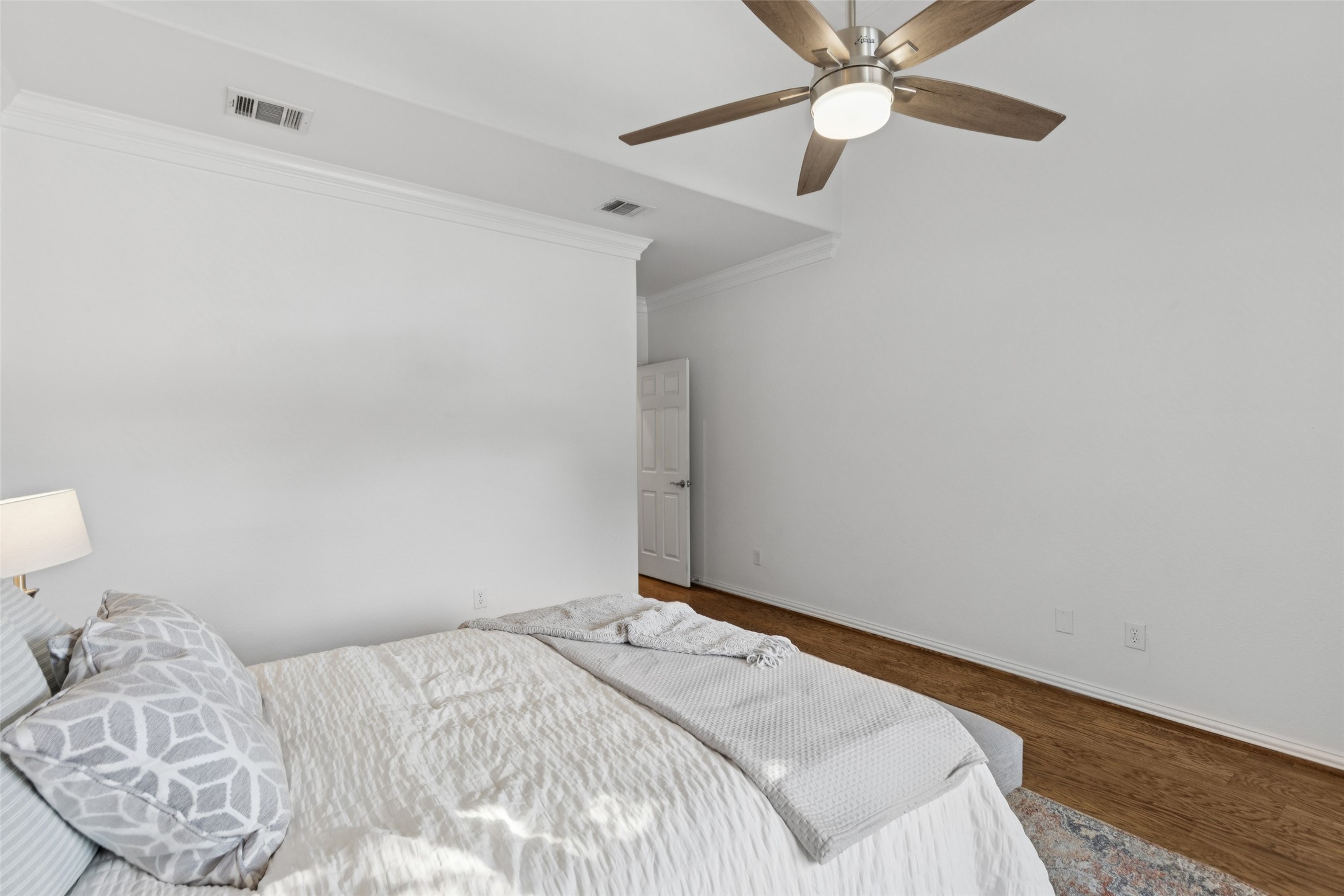 3103 Hedgerow Drive Dallas TX 75235