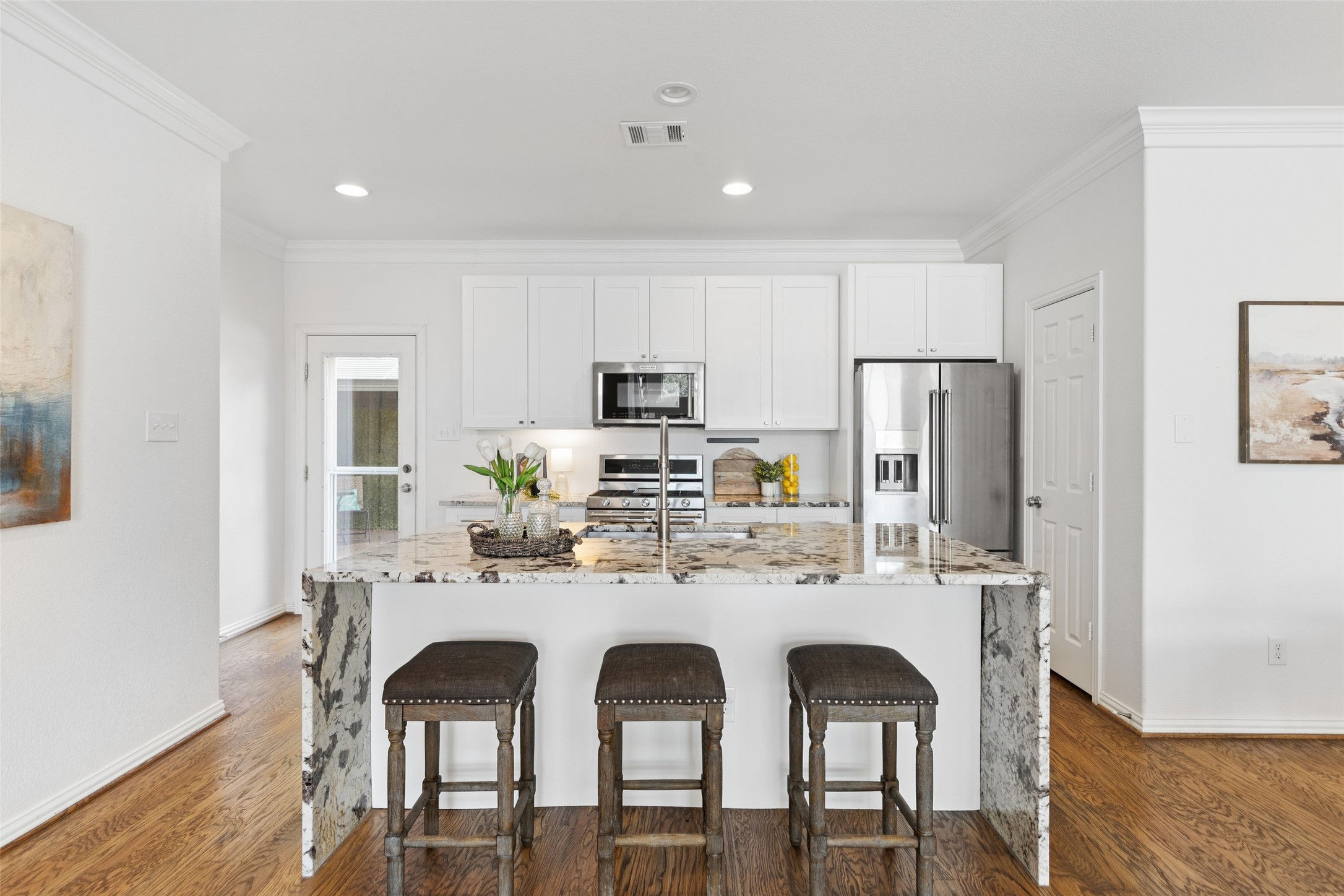 3103 Hedgerow Drive Dallas TX 75235