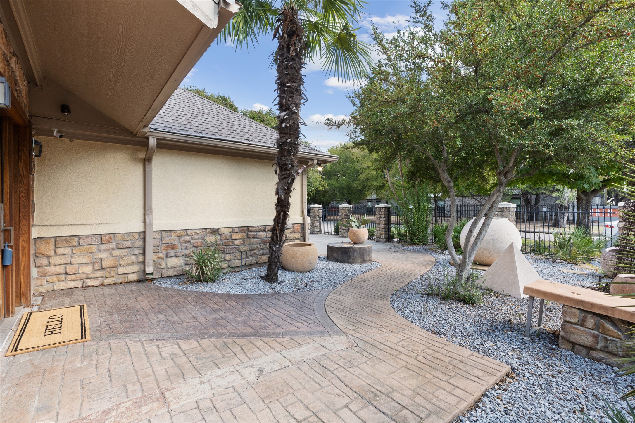 3103 Hedgerow Drive Dallas TX 75235