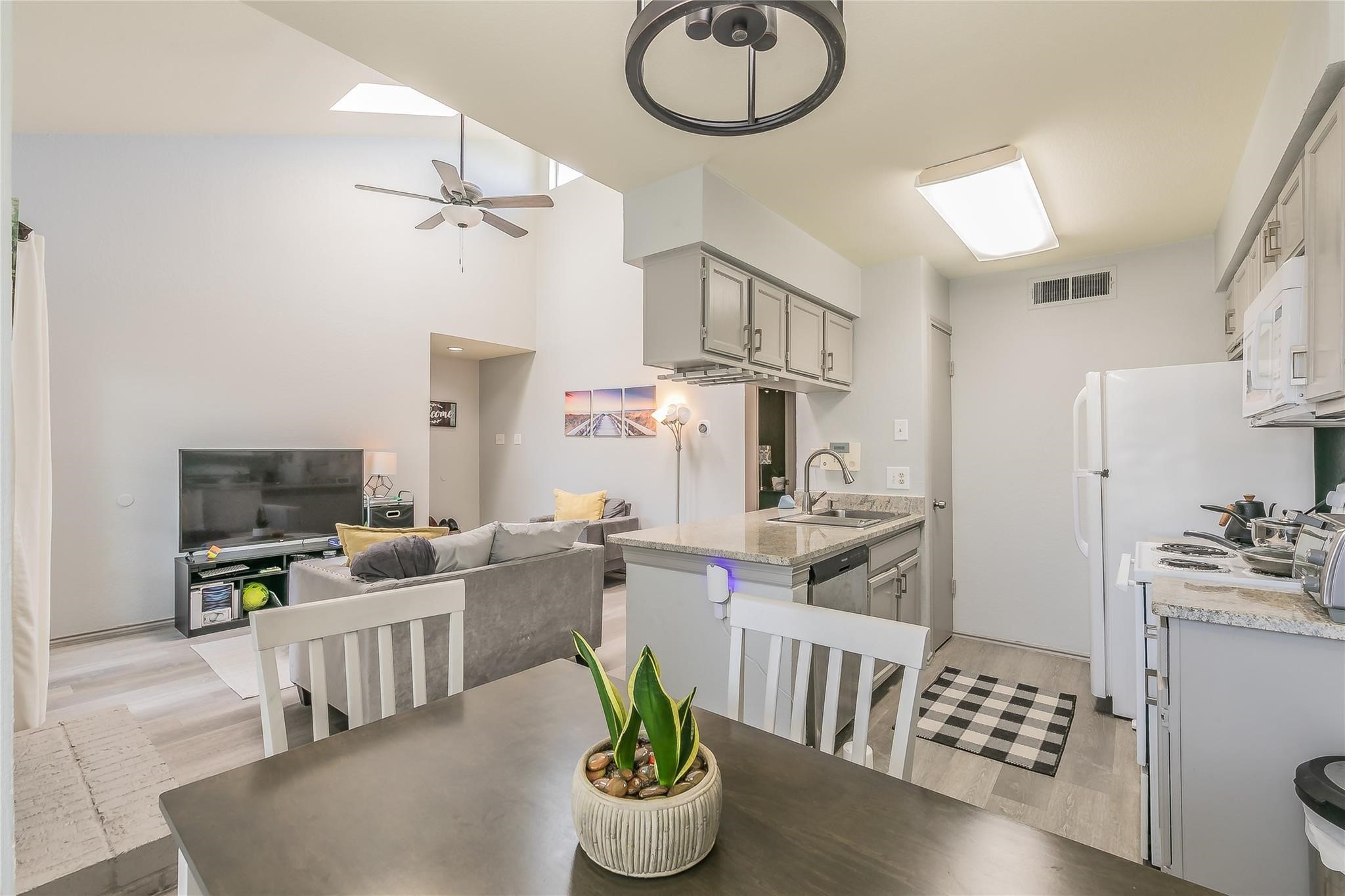 5750 Phoenix Drive Dallas TX 75231