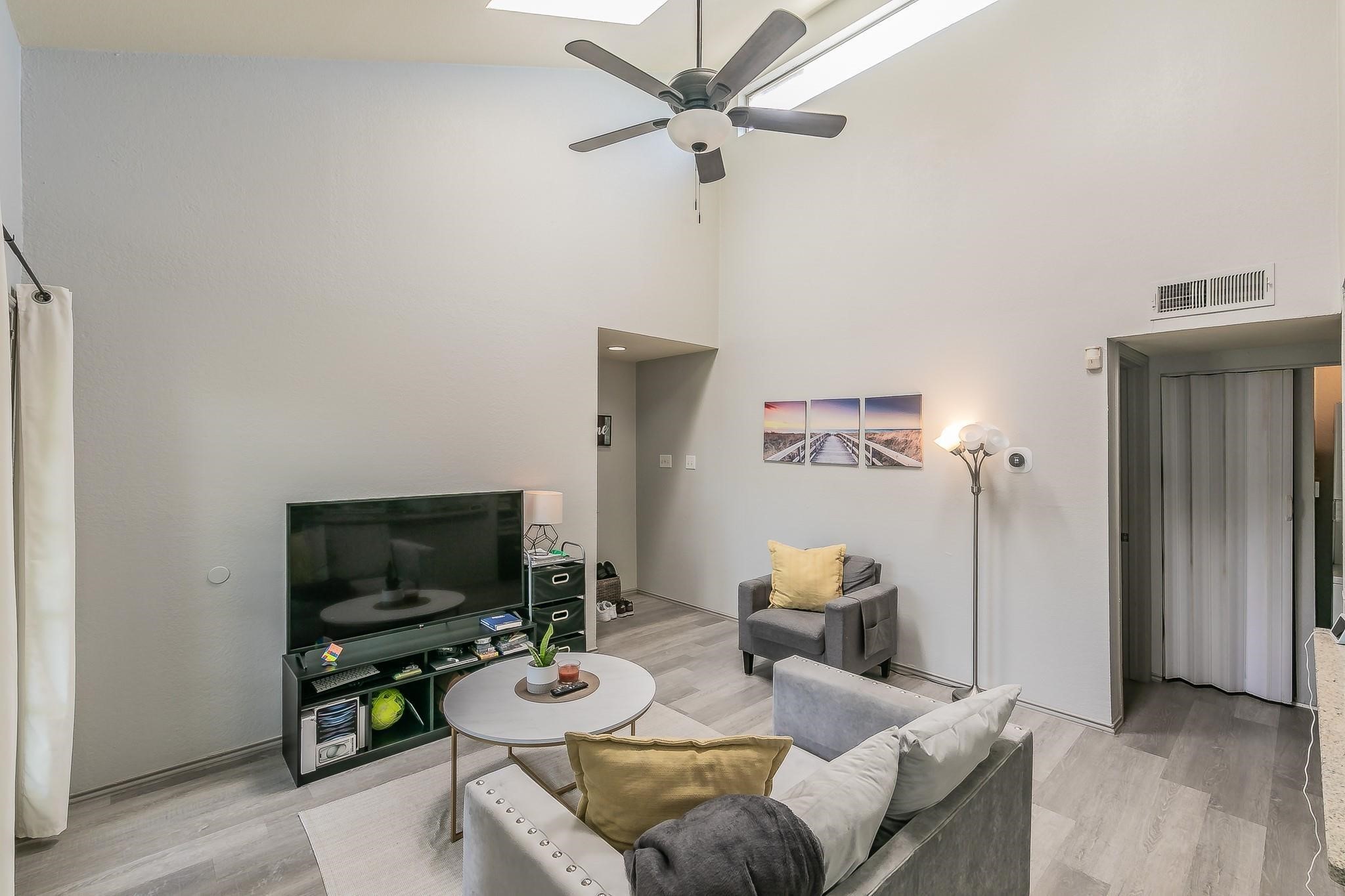 5750 Phoenix Drive Dallas TX 75231