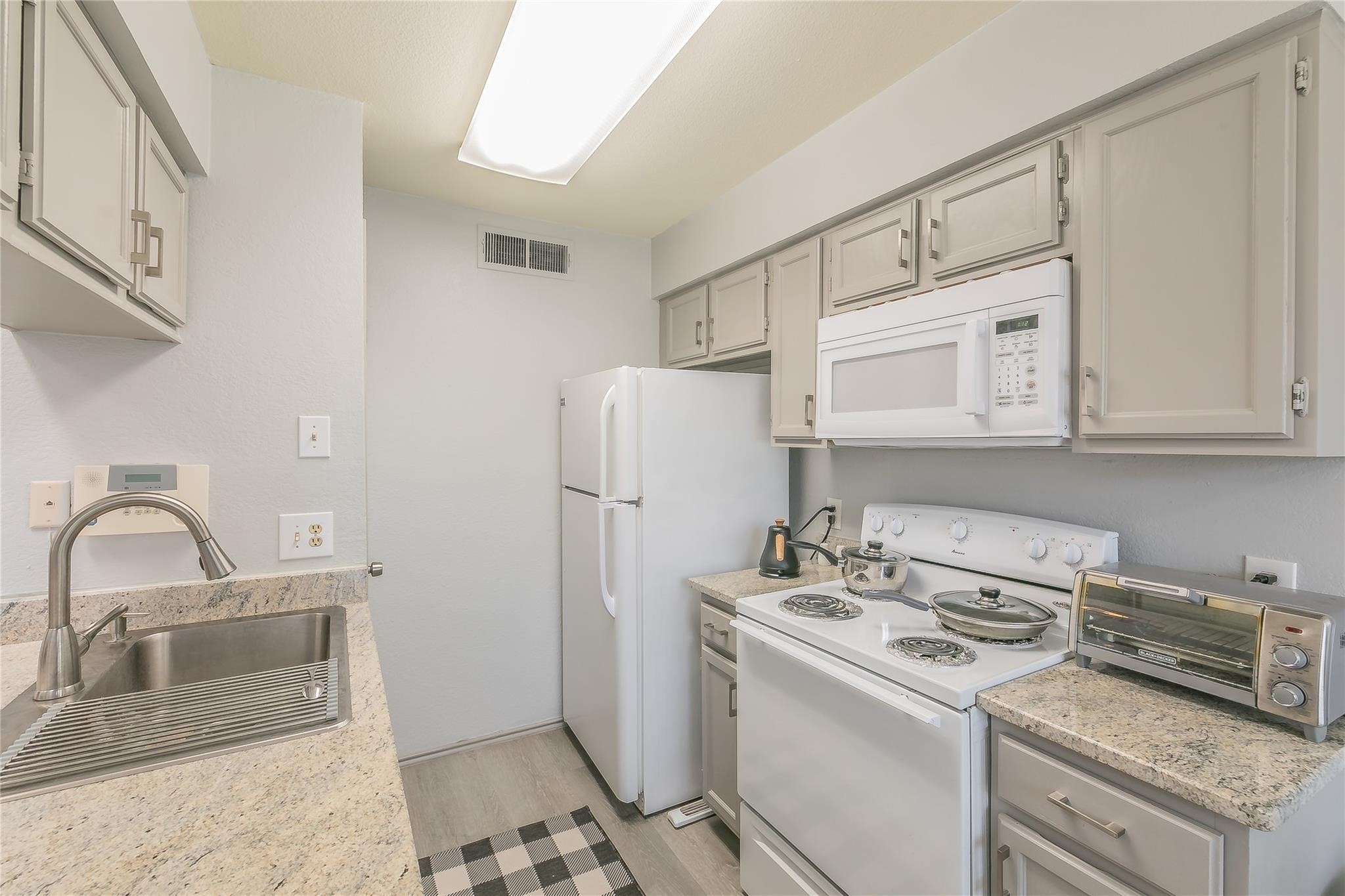 5750 Phoenix Drive Dallas TX 75231
