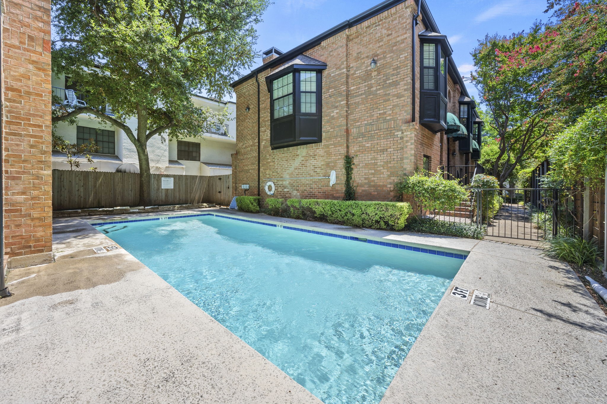 4143 Newton Avenue Dallas TX 75219