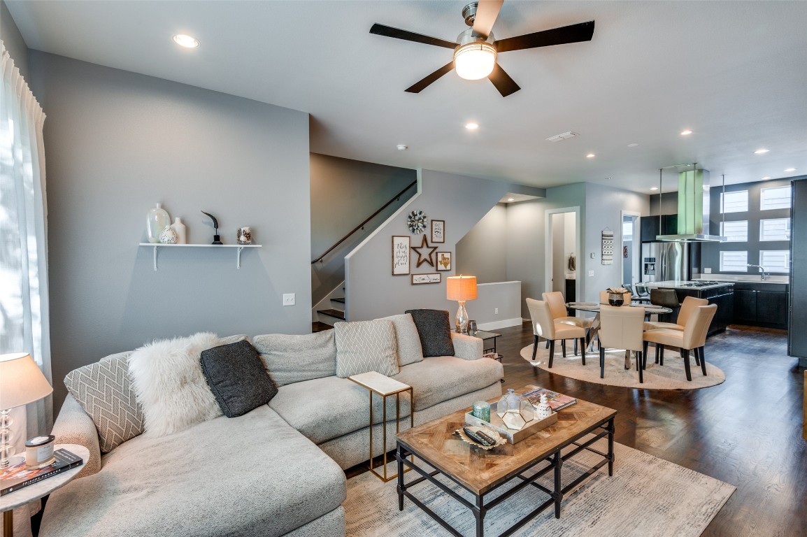 4615 Steel Street Dallas TX 75219