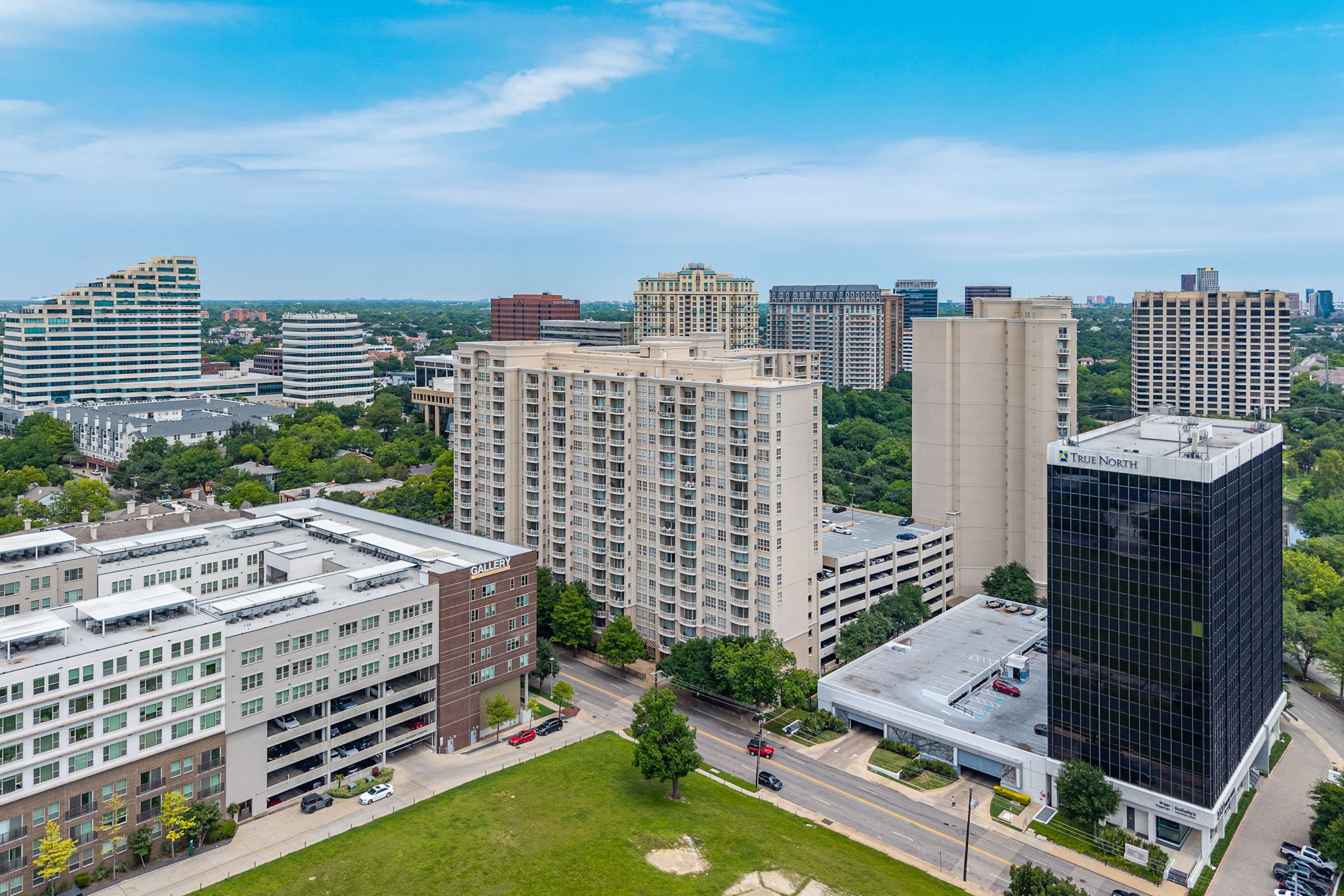 3225 Turtle Creek Boulevard Dallas TX 75219