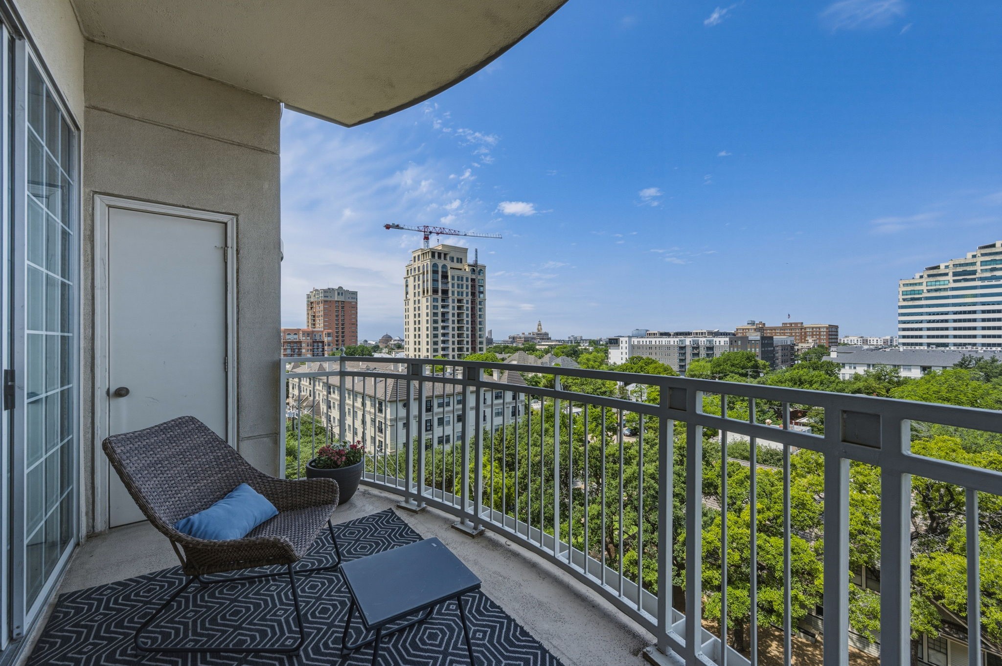 3225 Turtle Creek Boulevard Dallas TX 75219