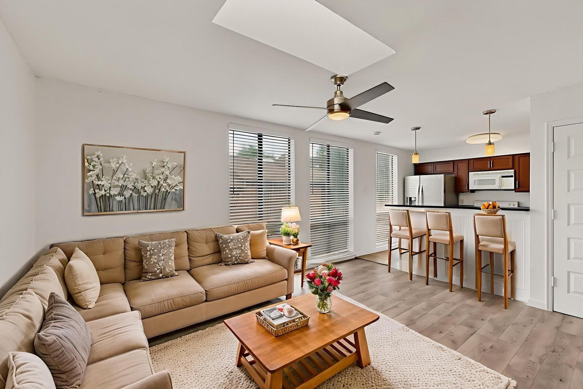 Dallas TX, 7522 Holly Hill Drive, Unit 14