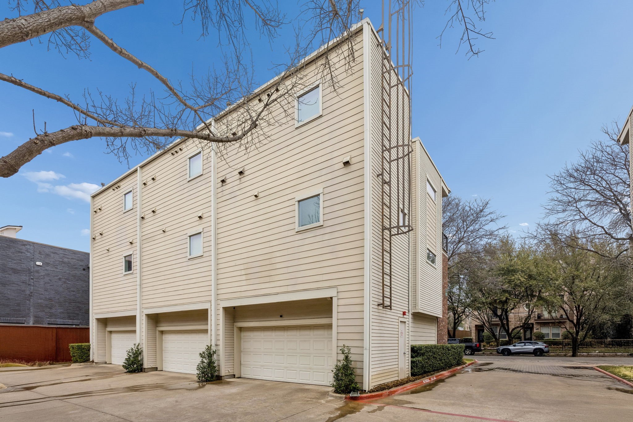 4315 Holland Avenue Dallas TX 75219
