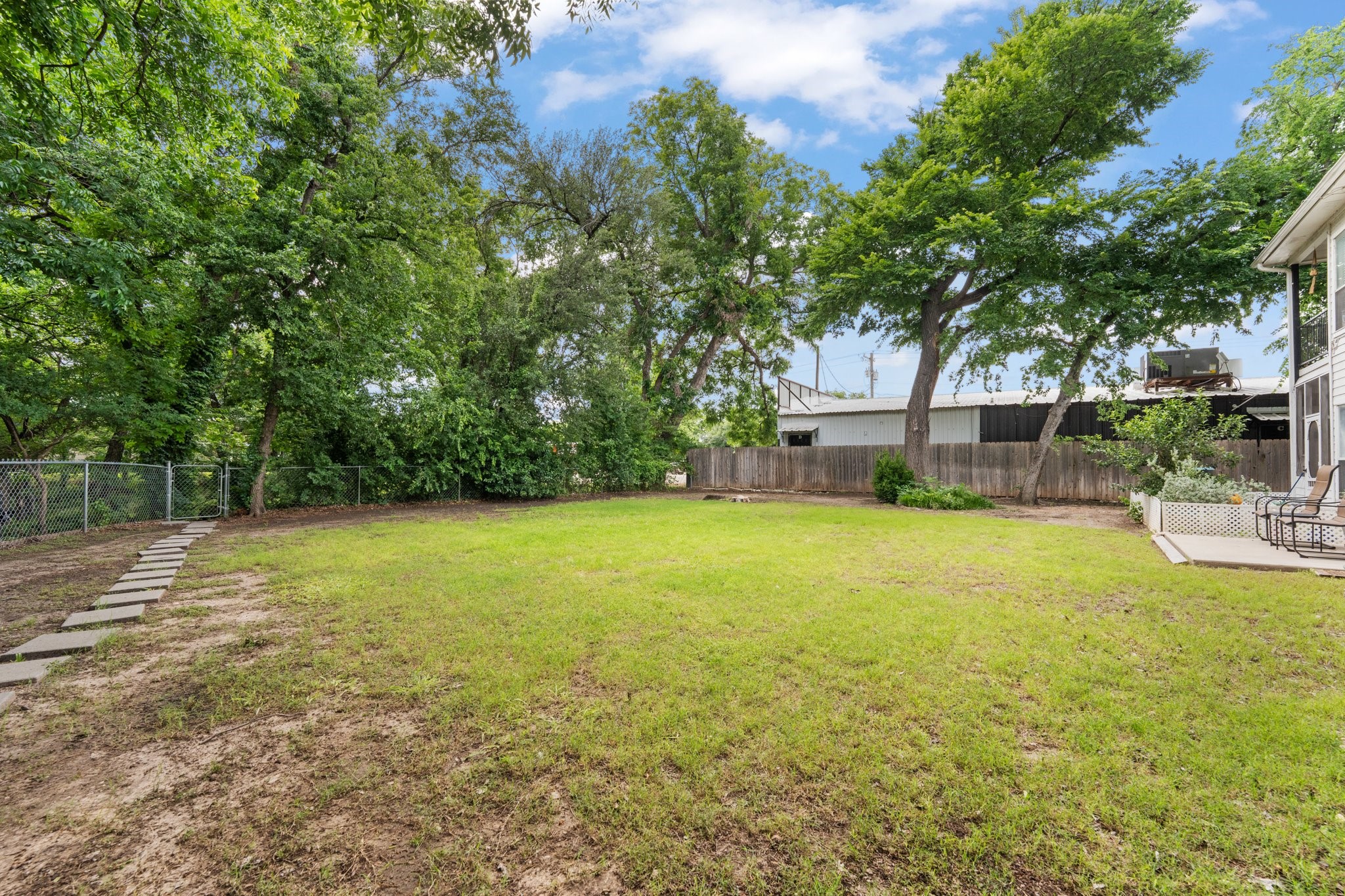 400 N Gaither Street Glen Rose TX 76043