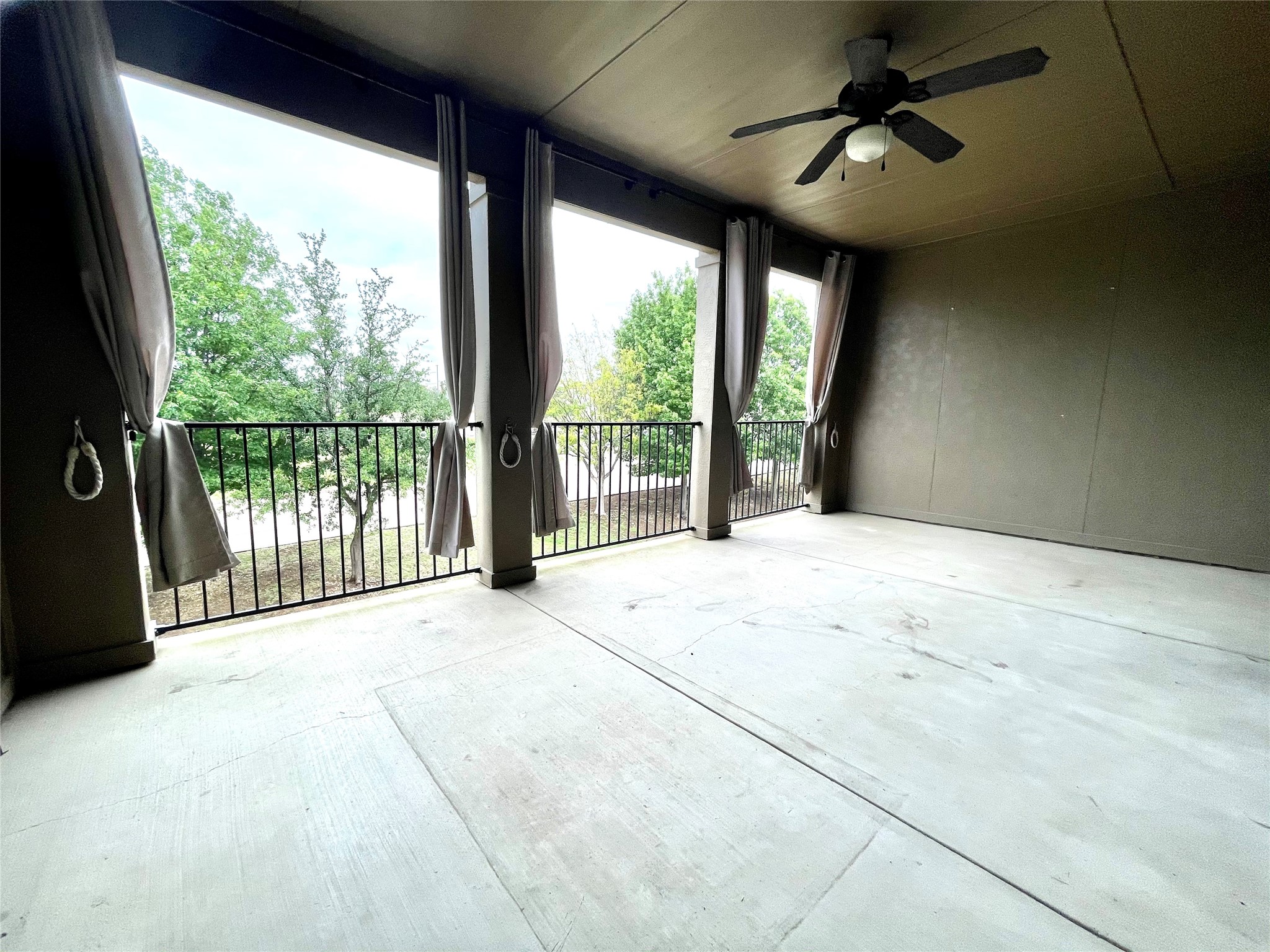 2713 Troutt Drive Carrollton TX 75010
