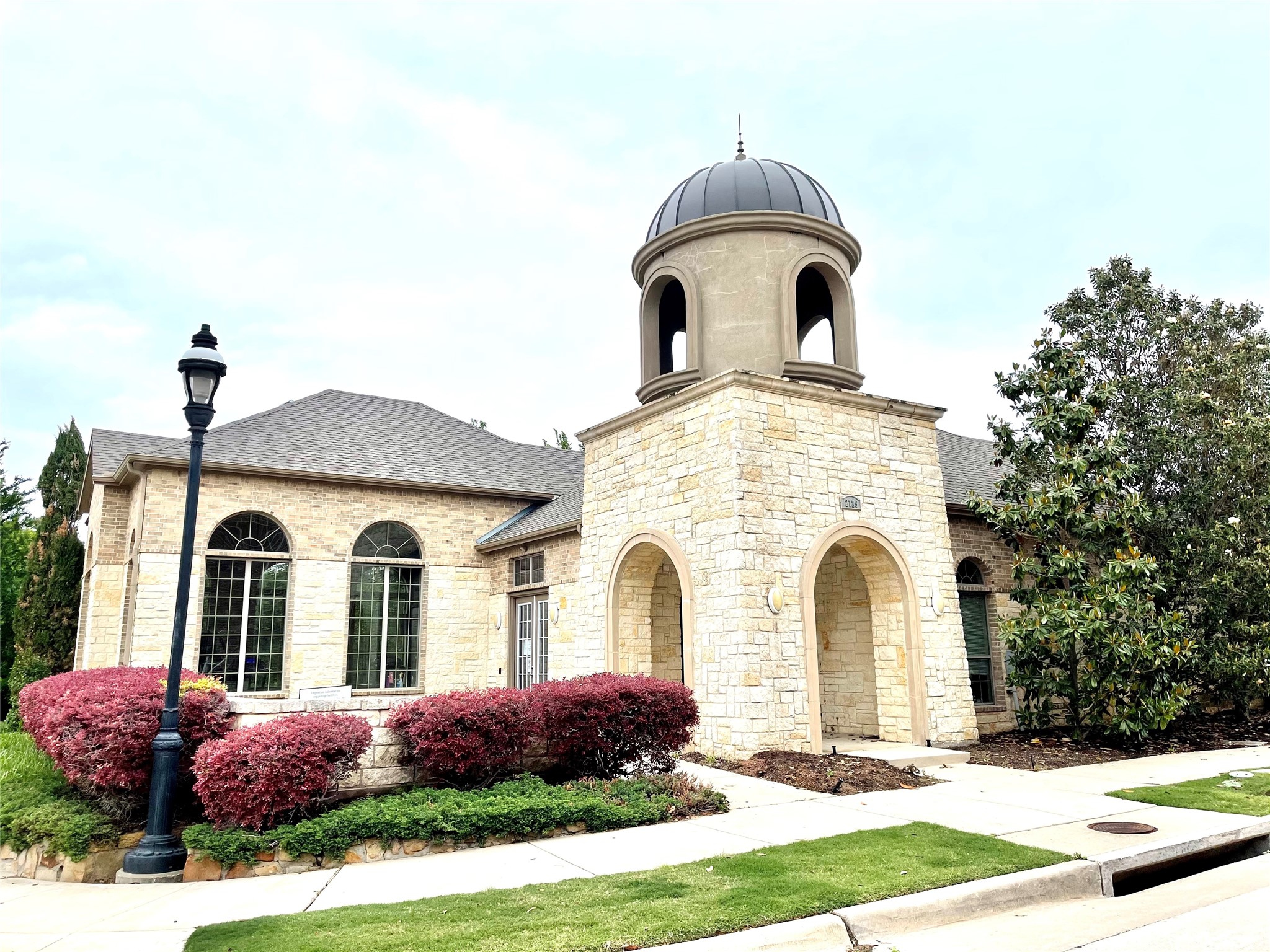 2713 Troutt Drive Carrollton TX 75010