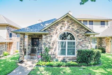1227 Woodland Park Drive Hurst TX 76053