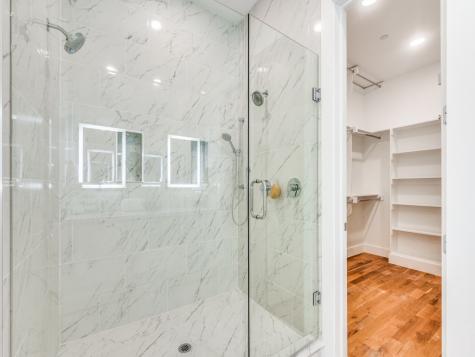 426 W 9th Street Dallas TX 75208