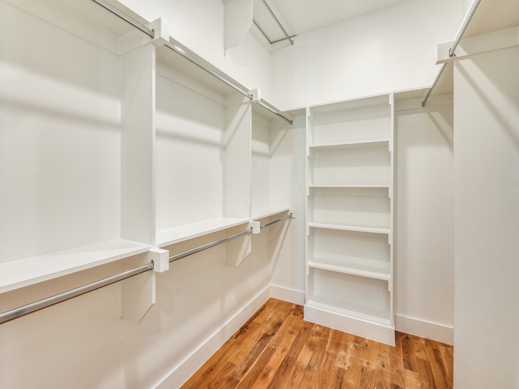 426 W 9th Street Dallas TX 75208