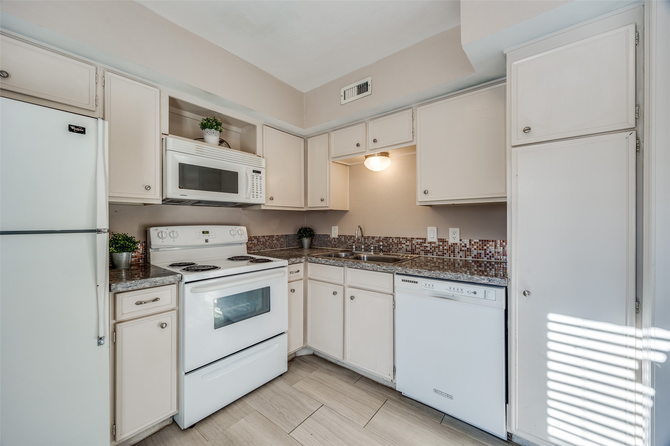 10532 Stone Canyon Road Dallas TX 75230