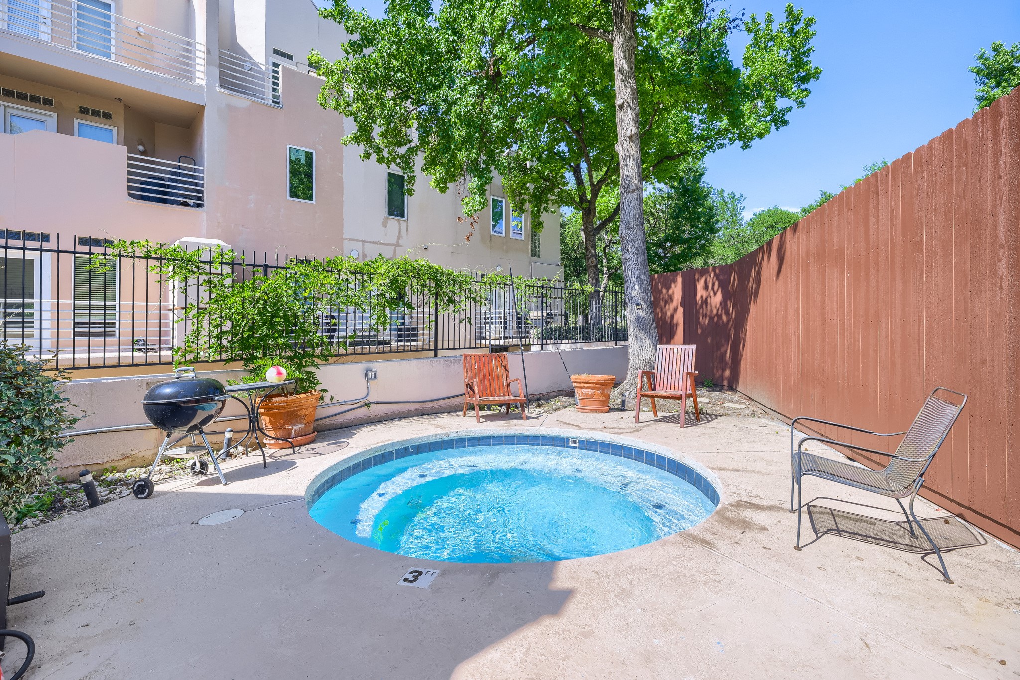 4040 Avondale Avenue Dallas TX 75219