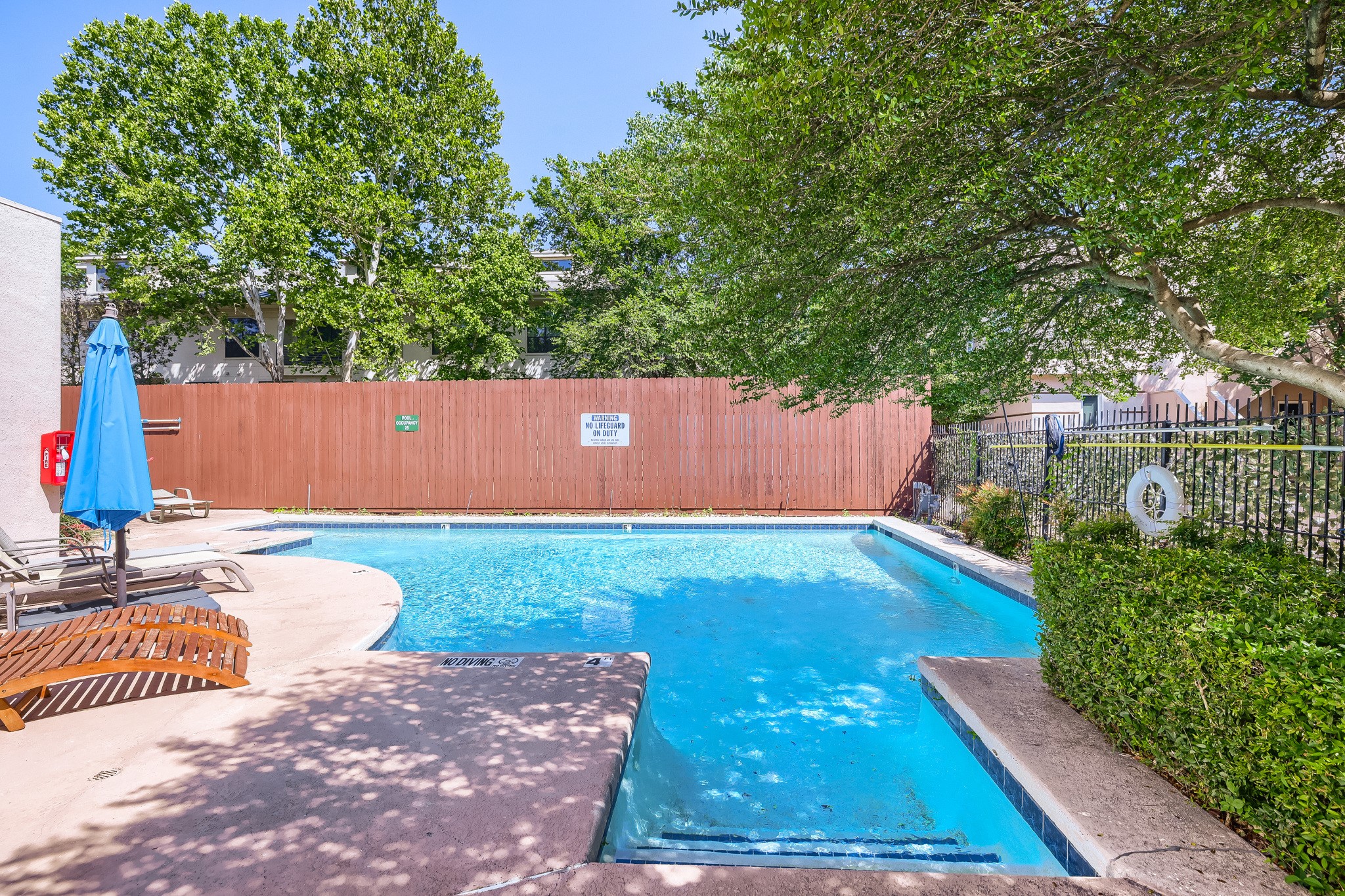4040 Avondale Avenue Dallas TX 75219