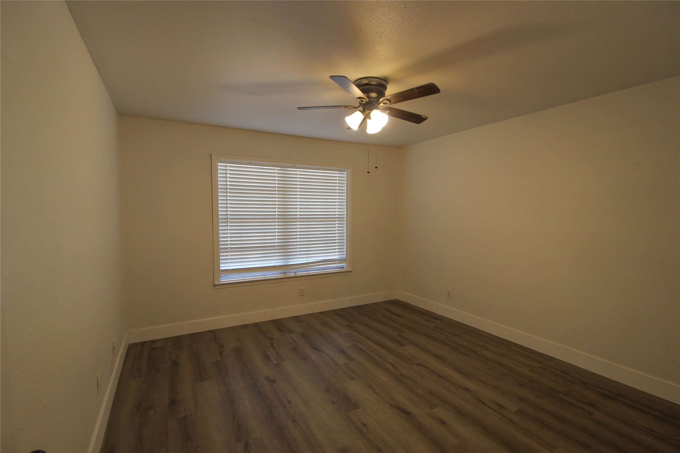 7832 Royal Lane Dallas TX 75230