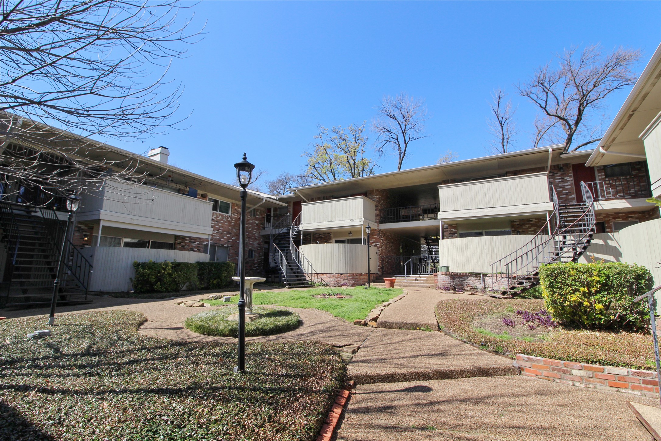 7832 Royal Lane Dallas TX 75230