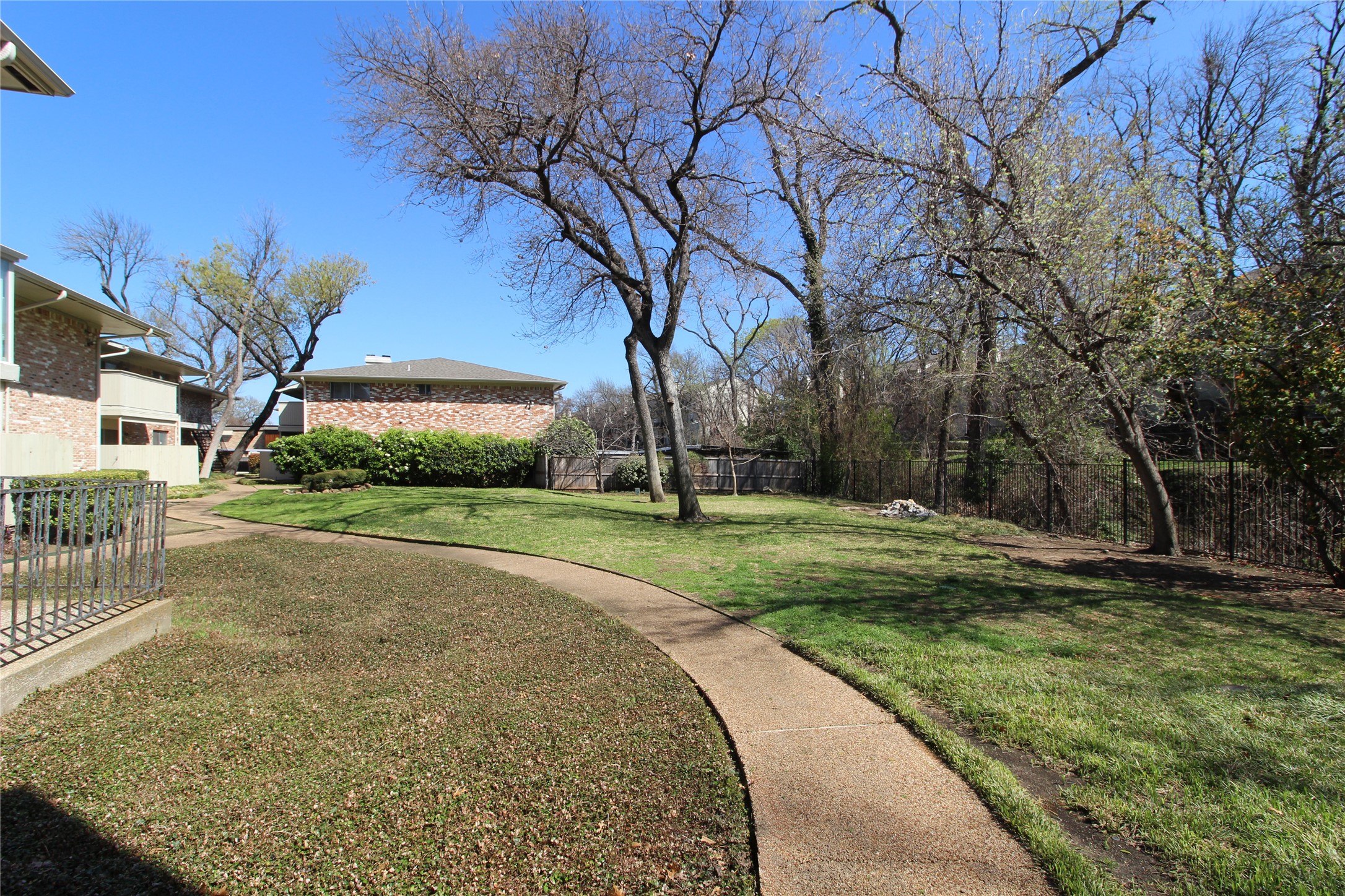 7832 Royal Lane Dallas TX 75230