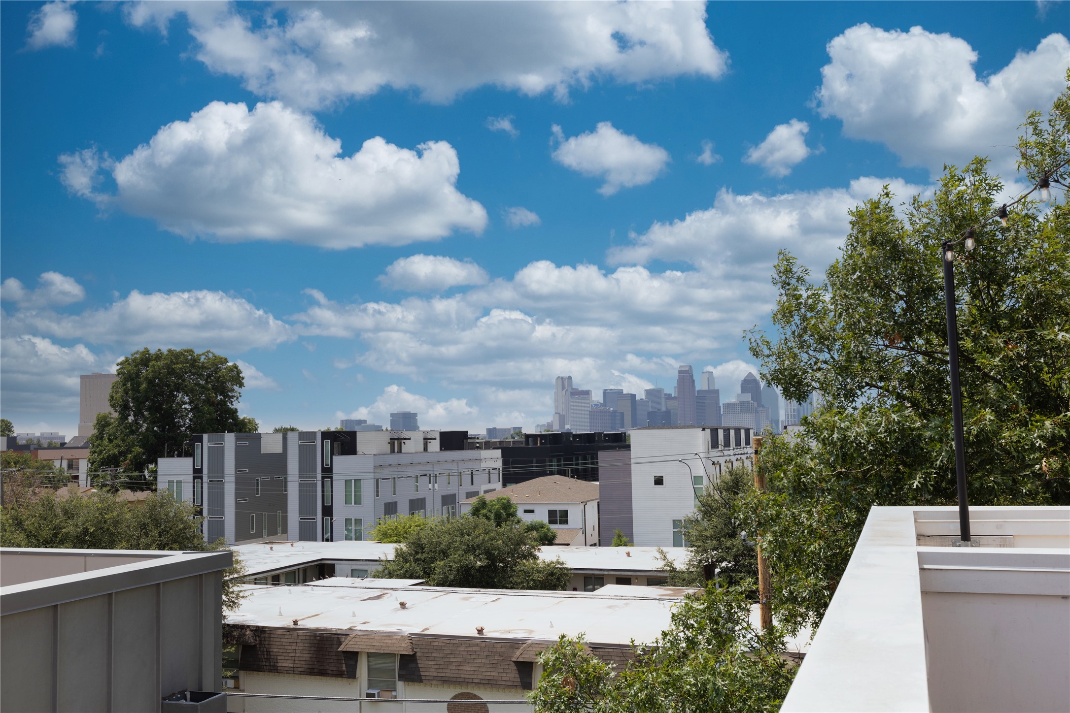 2016 N Fitzhugh Avenue Dallas TX 75204