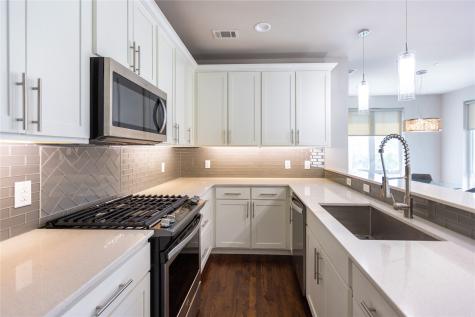 2016 N Fitzhugh Avenue Dallas TX 75204