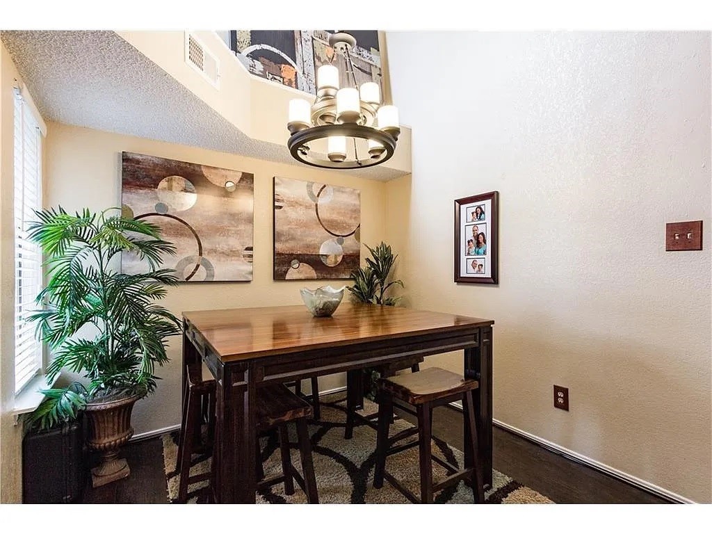 519 Ranch Trail Irving TX 75063
