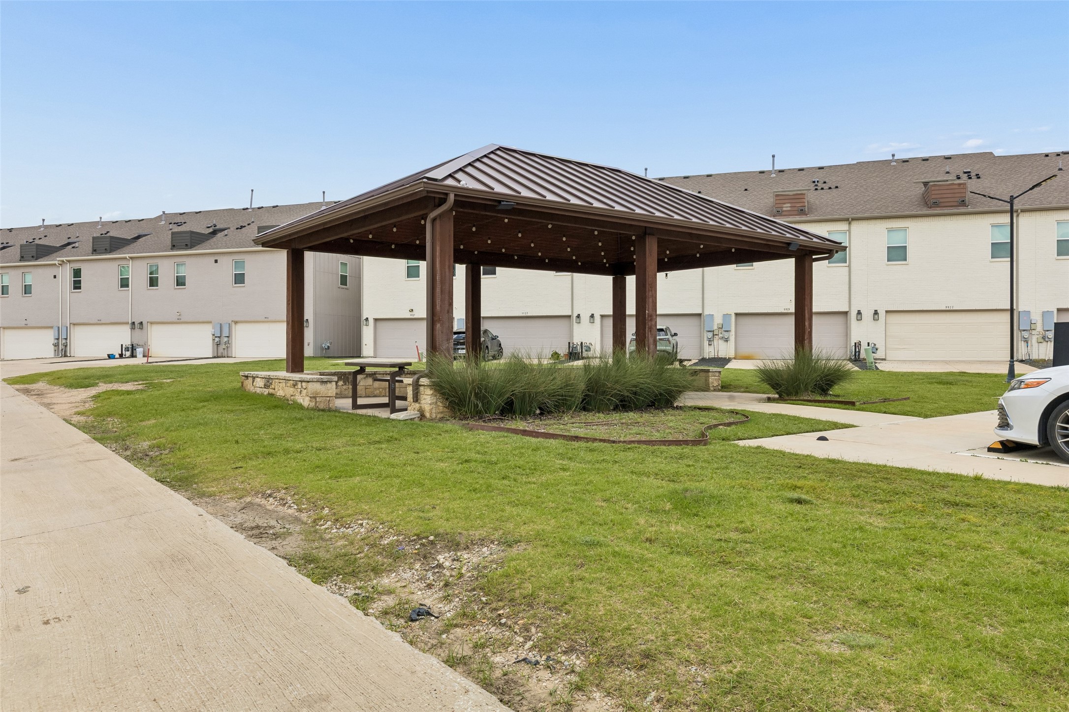 9901 Schramm Street Irving TX 75063